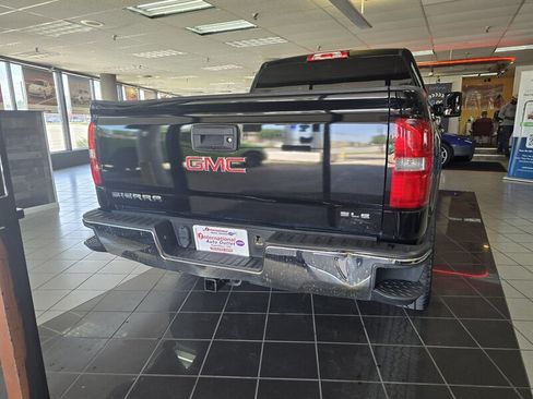 Used 2017 GMC Sierra 1500 SLE w/ SLE Value Package RWD image 5