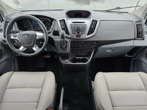 Used 2019 Ford Transit 350 XLT image 15