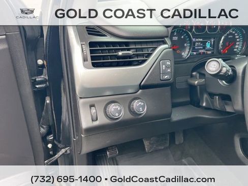 Used 2017 Chevrolet Suburban LT image 21