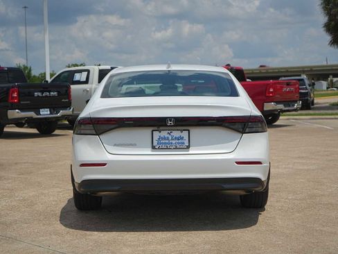 Used 2024 Honda Accord EX image 5