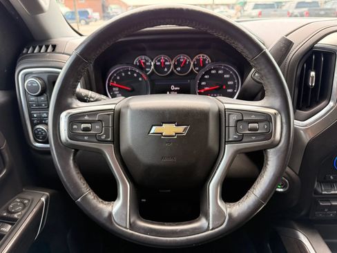 Used 2021 Chevrolet Silverado 1500 LTZ AWD/4WD image 19