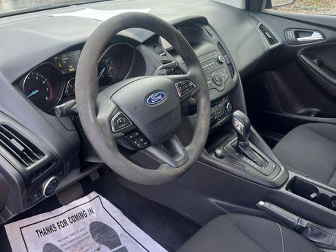 Used 2018 Ford Focus SE image 15
