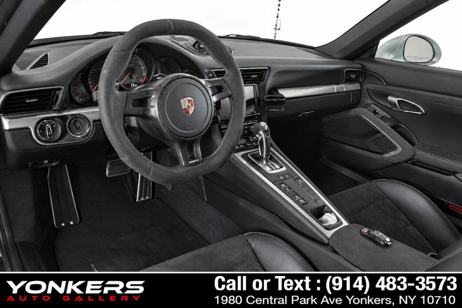Used 2014 Porsche 911 GT3 RWD image 15