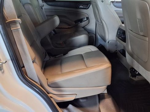 Used 2016 GMC Yukon SLT w/ Open Road Package AWD/4WD image 12