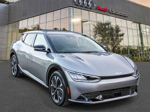 Used 2024 Kia EV6 Wind image 5