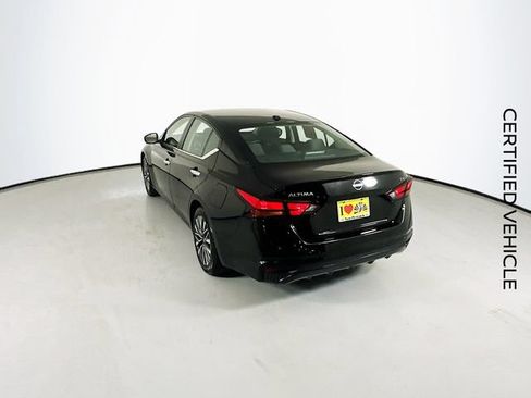 Certified 2024 Nissan Altima 2.5 SV FWD image 7