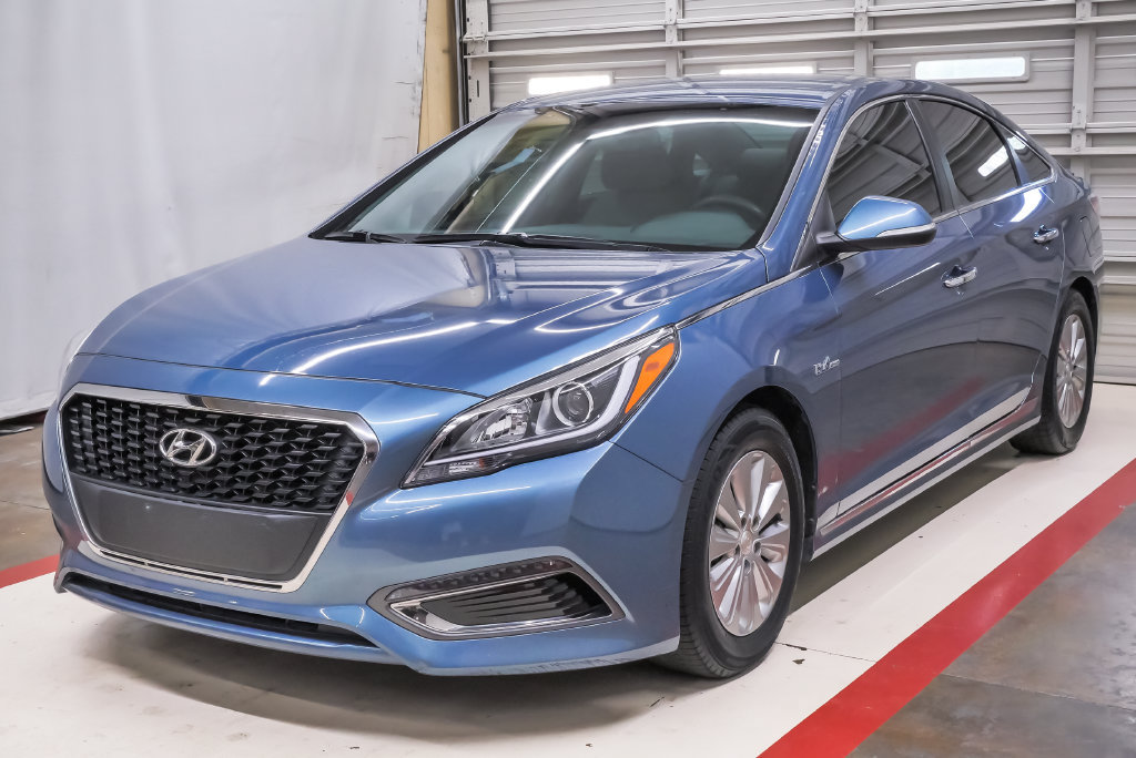 Used 2016 Hyundai Sonata SE FWD image 1