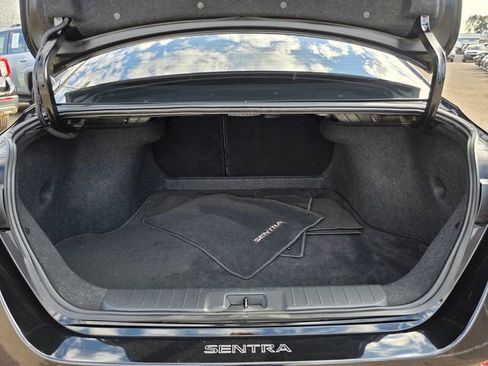 Used 2024 Nissan Sentra SV w/ SV Premium Package image 12