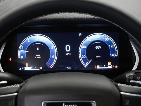 Used 2024 Jeep Grand Cherokee Altitude image 20