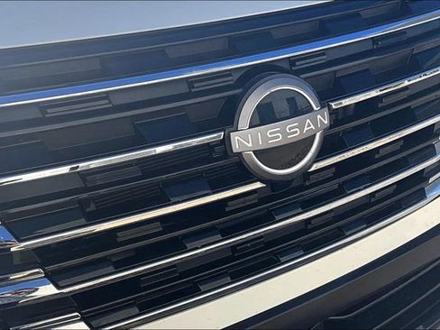 Certified 2025 Nissan Rogue S image 31