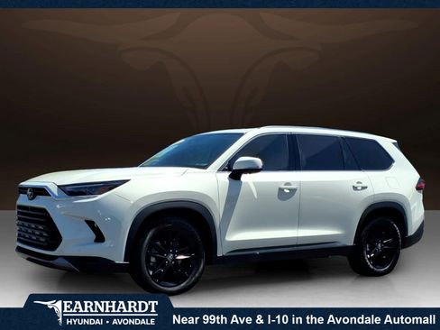 Used 2024 Toyota Grand Highlander AWD image 1