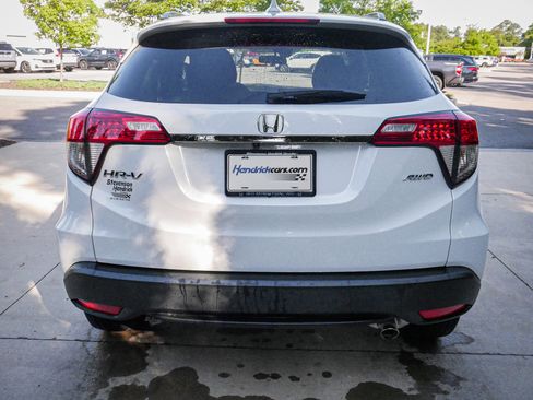Used 2022 Honda HR-V EX image 10