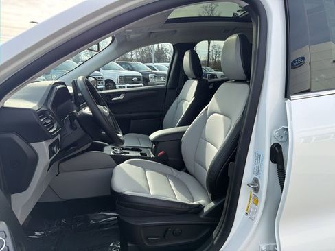 New 2026 Ford Escape Platinum w/ Equipment Group 601A image 9