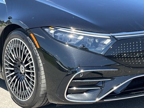 Certified 2023 Mercedes-Benz EQS 580 4MATIC Sedan image 9