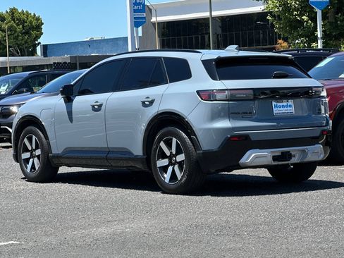 Used 2024 Honda Prologue Touring image 3
