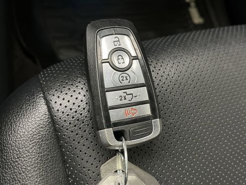 Used 2023 Ford F150 Lariat w/ Equipment Group 502A High image 31