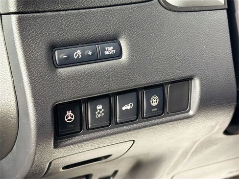 Used 2021 Nissan Murano SV image 10