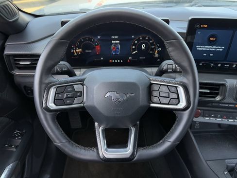 Used 2025 Ford Mustang Coupe RWD image 14