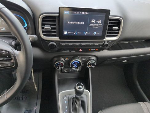 Certified 2023 Hyundai Venue SEL w/ Cargo Package image 20