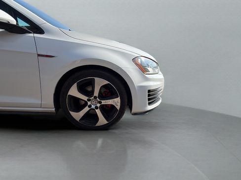 Used 2017 Volkswagen GTI S FWD image 30