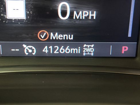 Used 2023 GMC Acadia AT4 w/ Preferred Package AWD/4WD image 10