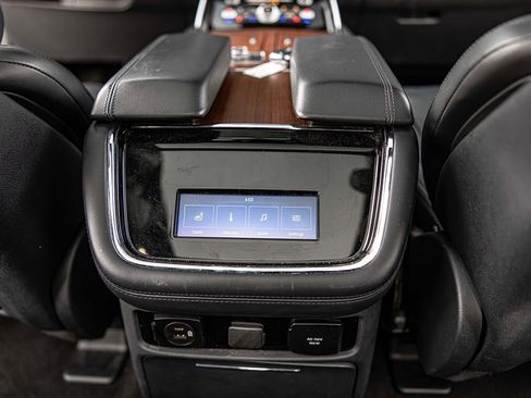 Used 2023 Lincoln Navigator Reserve AWD/4WD image 36