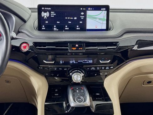 Used 2023 Acura MDX SH-AWD w/ Advance Package image 16