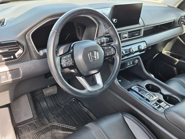 Used 2024 Honda Pilot Touring image 10