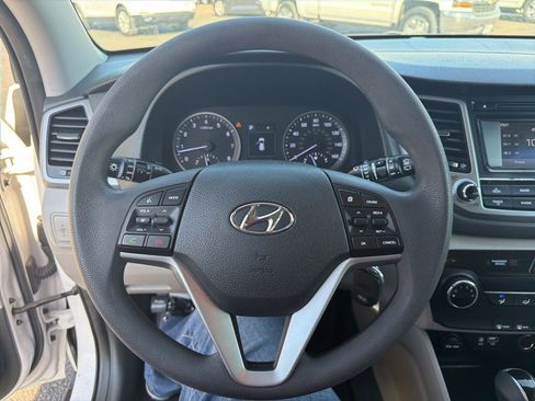 Used 2017 Hyundai Tucson SE image 12