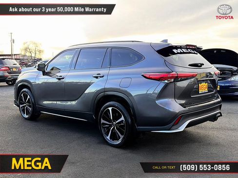 Used 2021 Toyota Highlander XSE image 8