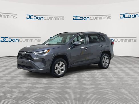 Used 2024 Toyota RAV4 XLE FWD image 4