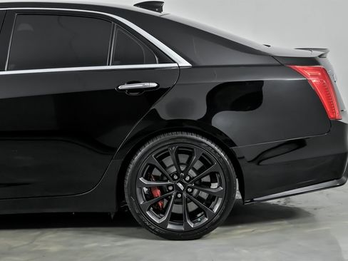 Used 2019 Cadillac CTS V image 9