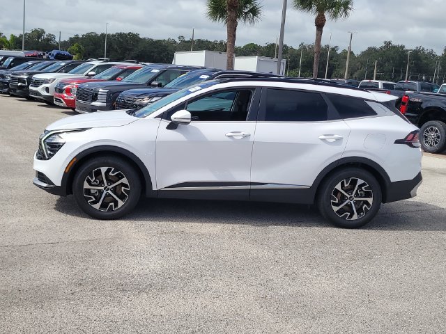 Used 2025 Kia Sportage EX w/ Premium Package FWD image 4