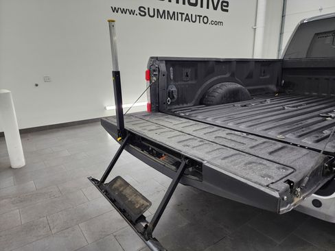 Used 2017 Ford F350 Lariat w/ Lariat Ultimate Package image 32