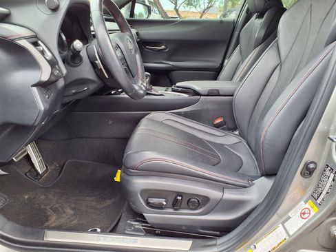 Used 2019 Lexus UX 200 F Sport w/ F Sport Premium Package FWD image 22
