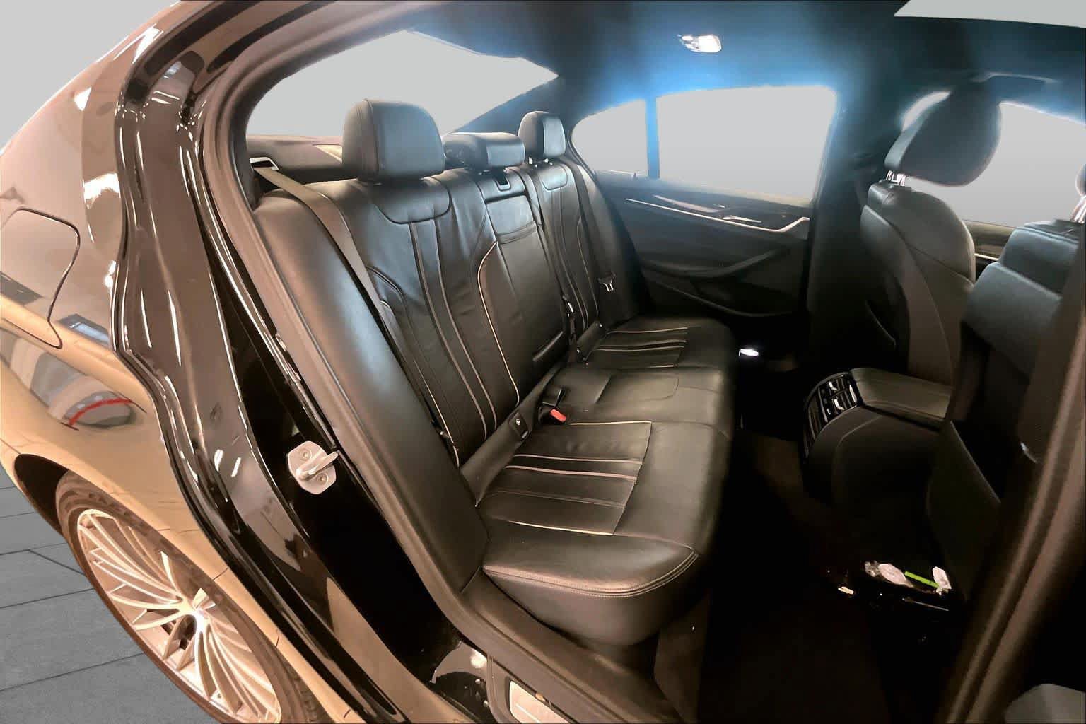 Used 2019 BMW 540i w/ Convenience Package RWD image 18
