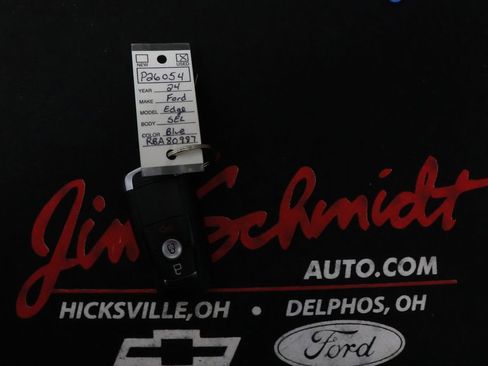 Used 2024 Ford Edge SEL image 37