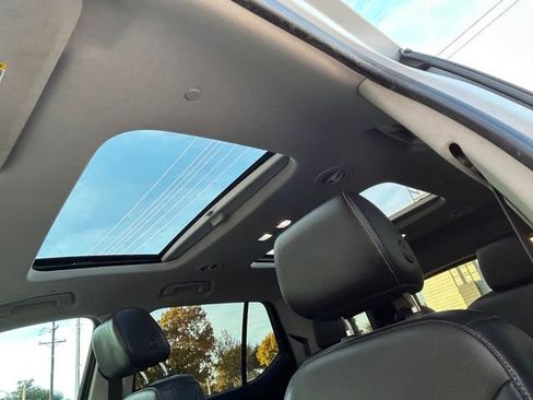 Used 2019 Chevrolet Traverse Premier w/ Redline Edition image 11