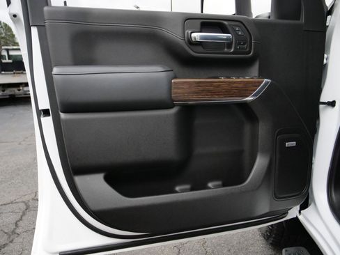 Used 2022 Chevrolet Silverado 3500 High Country image 25