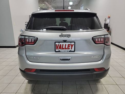 Used 2022 Jeep Compass Latitude image 6