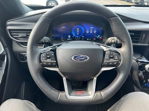 Used 2023 Ford Explorer ST w/ Technology Package AWD/4WD image 15