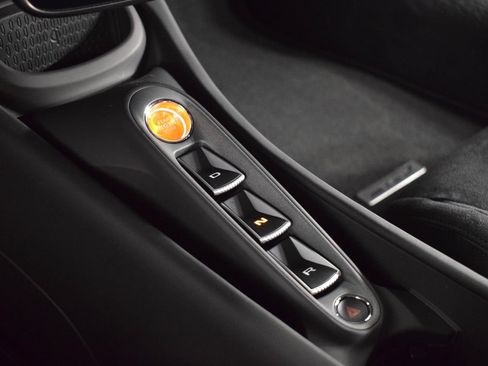 New 2026 McLaren Artura RWD image 31