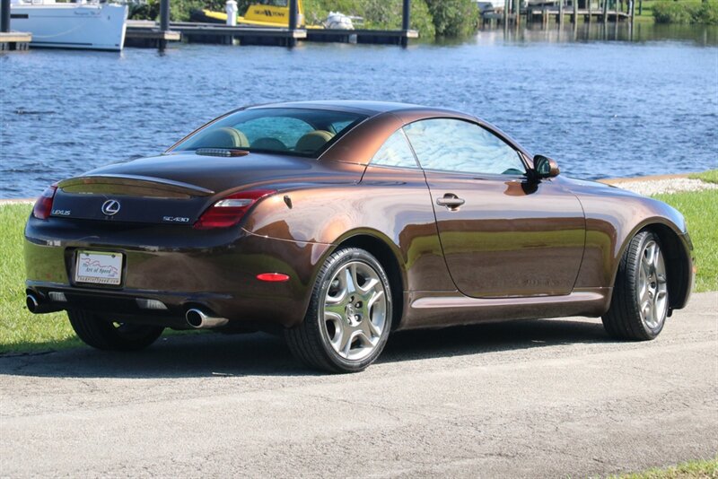 Used 2007 Lexus SC 430 Convertible RWD image 3