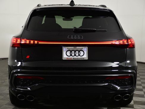 New 2025 Audi SQ5 Premium Plus image 8
