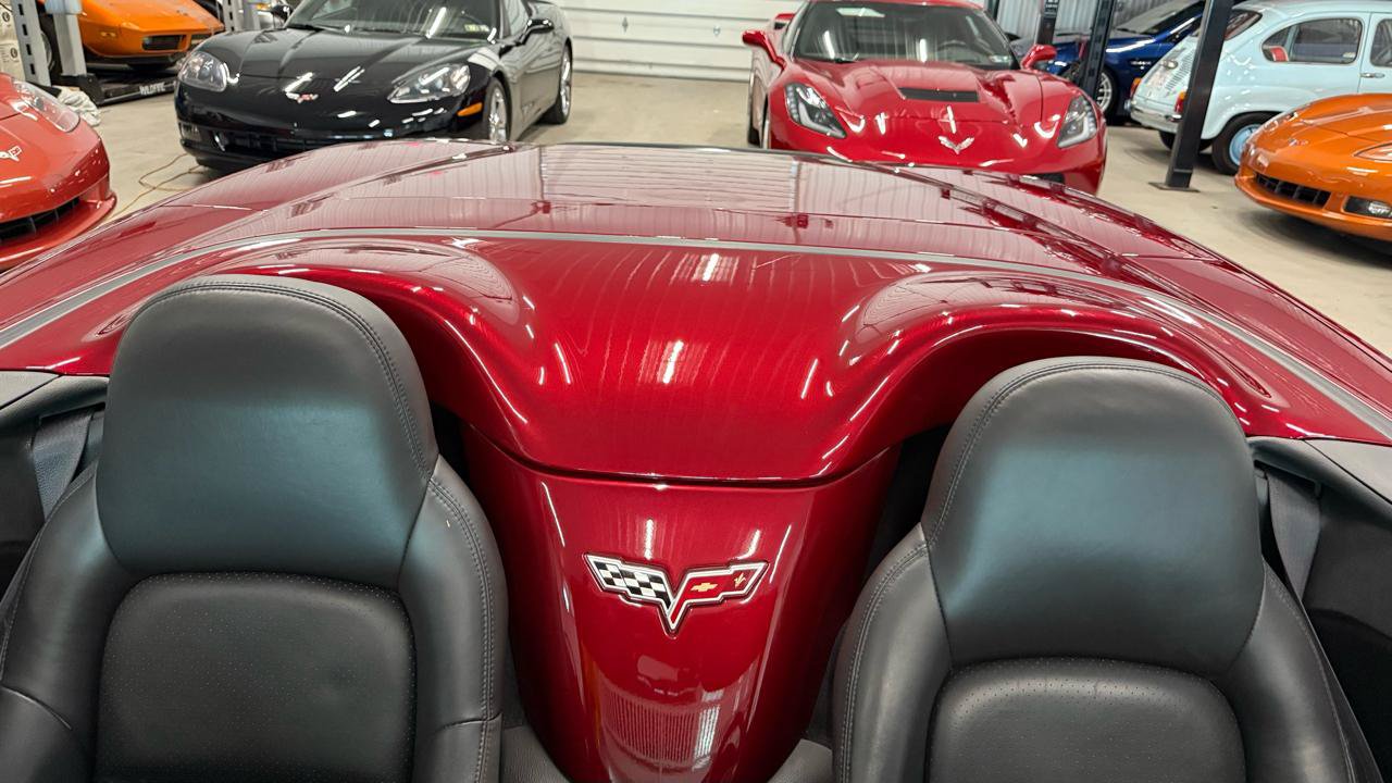 Used 2006 Chevrolet Corvette Convertible RWD image 37