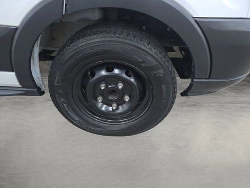 Used 2017 Ford Transit 150 XLT image 17