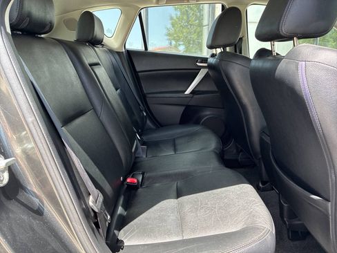 Used 2011 MAZDA MAZDA3 s Grand Touring w/ Tech Pkg FWD image 12