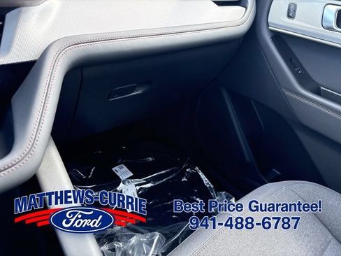 New 2026 Ford Explorer Active RWD image 25
