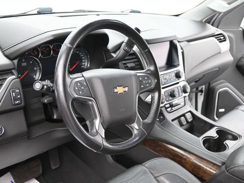 Used 2019 Chevrolet Tahoe LT AWD/4WD image 16