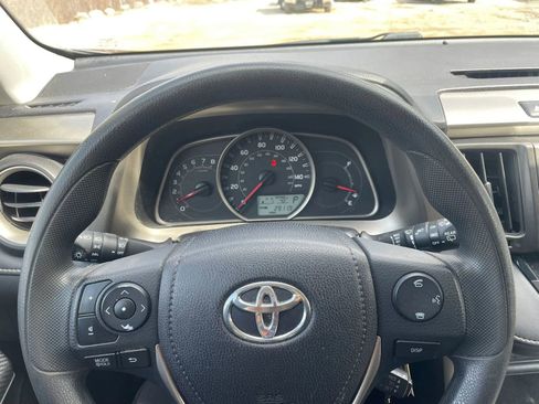 Used 2014 Toyota RAV4 XLE image 6